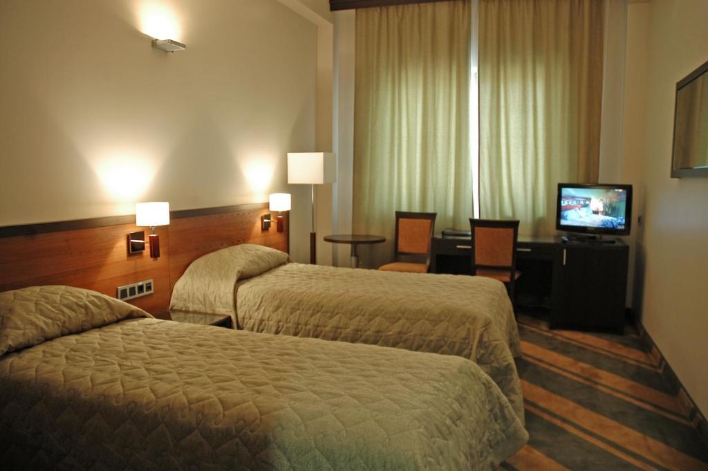 Hotel Westa Минск Стая снимка