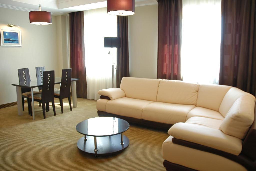 Hotel Westa Минск Стая снимка