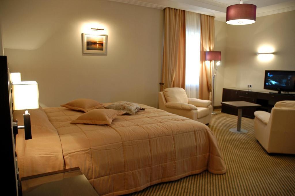 Hotel Westa Минск Стая снимка